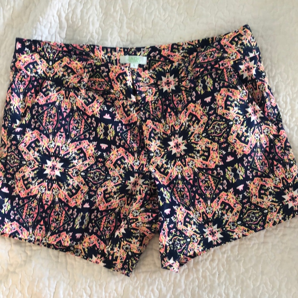 Jade patterned size 6 shorts